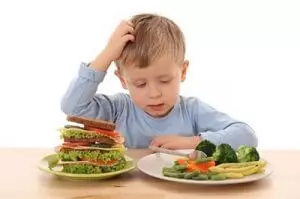 ребенок и еда